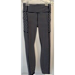 Athleta Leggings BLACK WHITE Stripe Contender 7/8 Tight Powerlift Pockets Sz XS